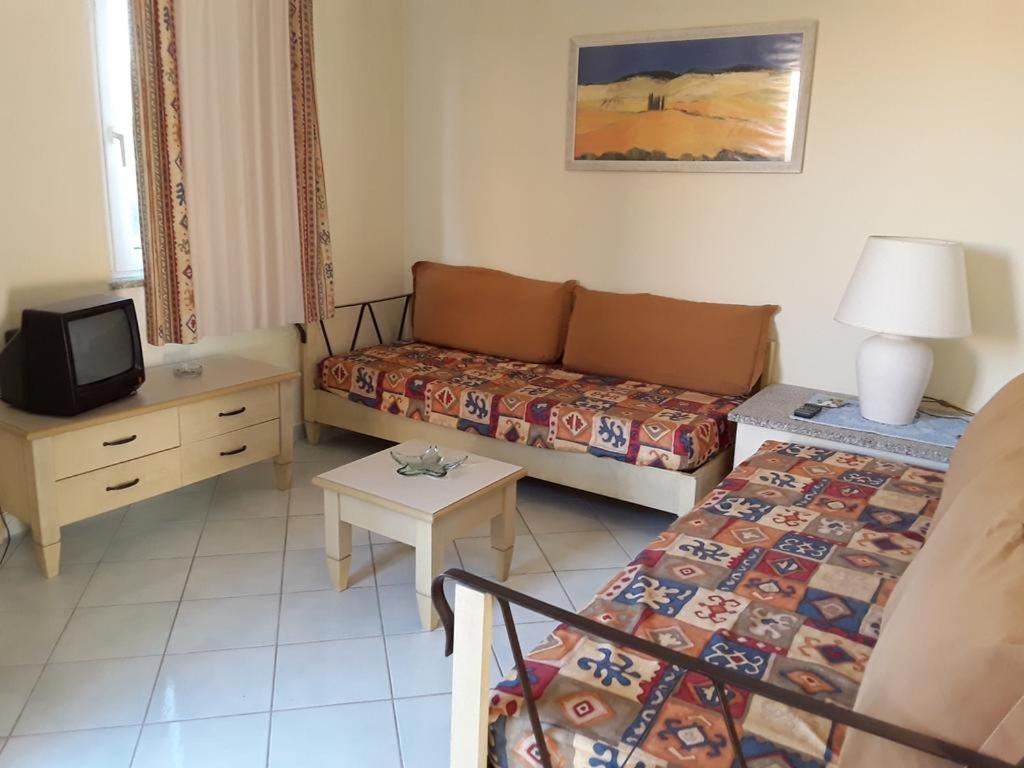 Rocciarossa Appartement Isola Rossa Buitenkant foto